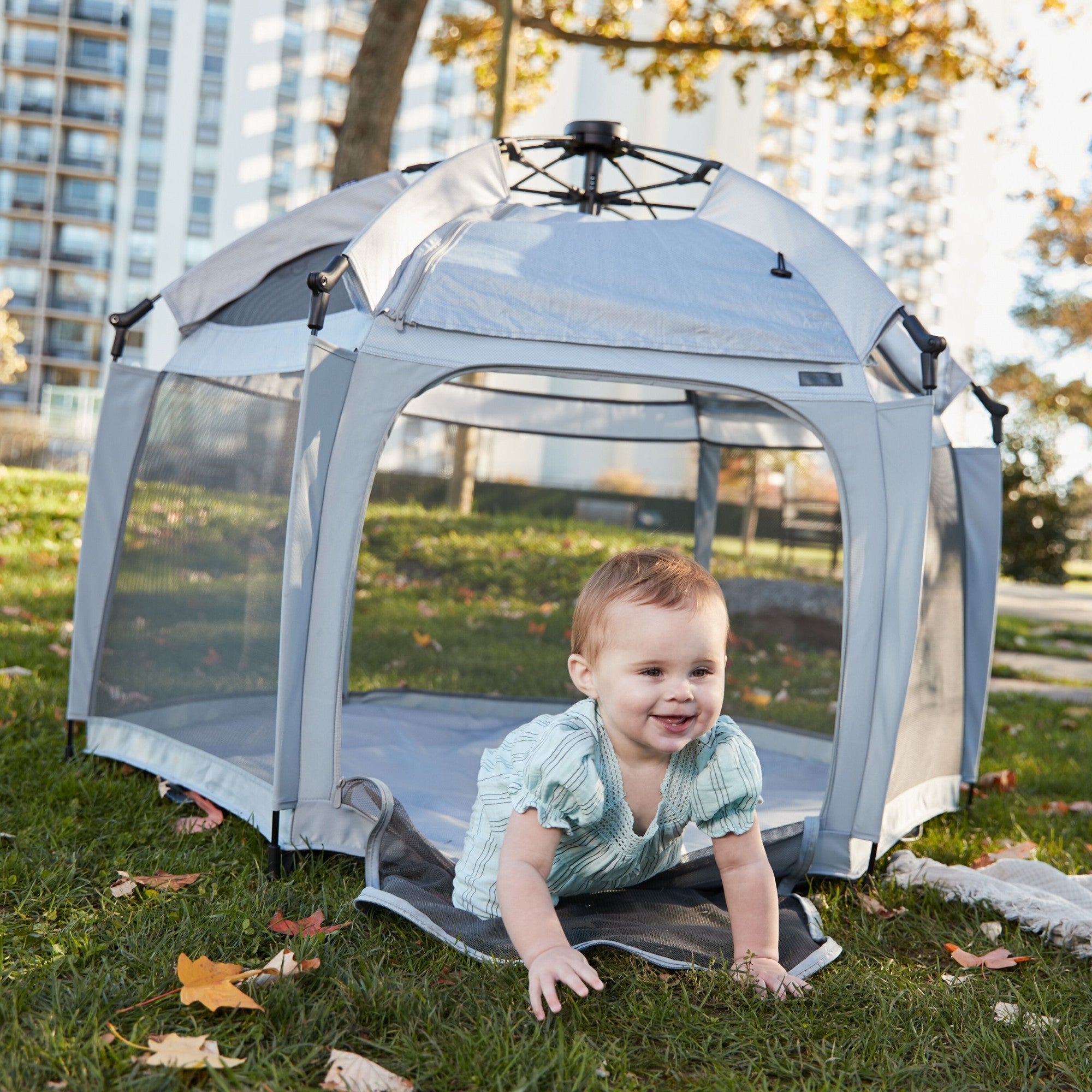 Safety 1st InstaPop Dome Play Yard
